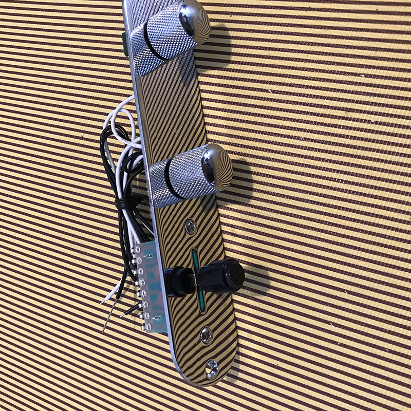 Integration of Tele guitar Switch